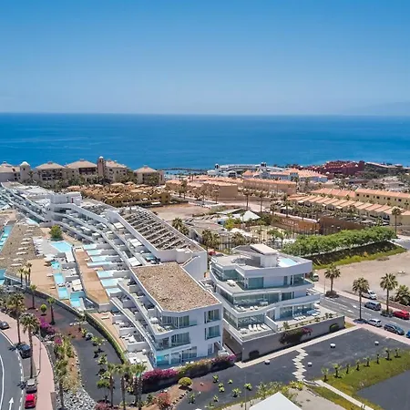 باوباب سويتس فندق 5*