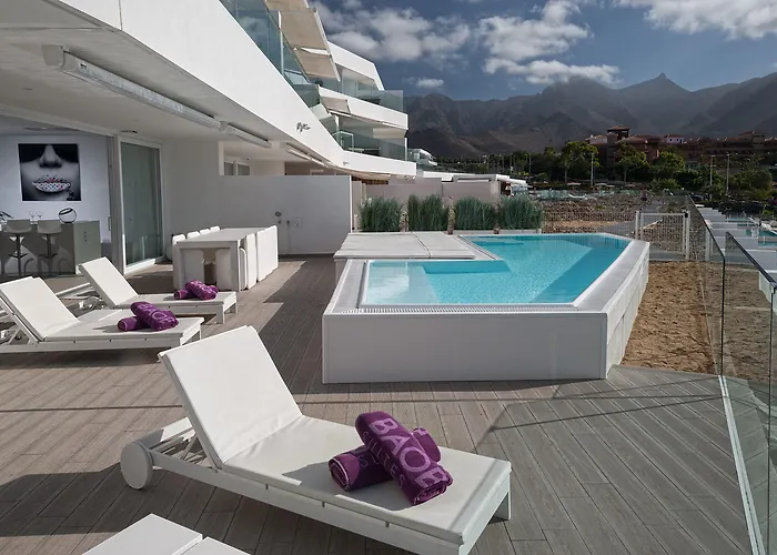 فندق باوباب سويتس 5*